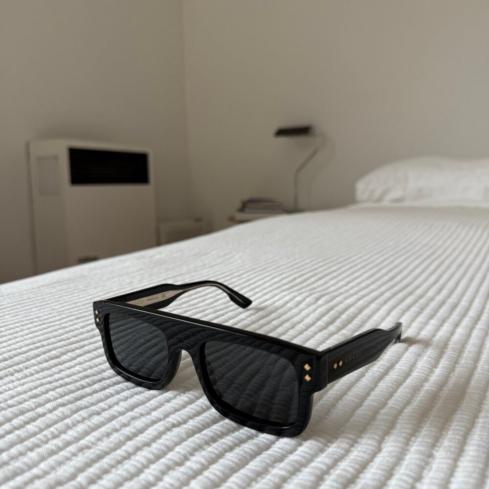 Gucci Black Sunglasses with Red Case - Picture 8 of 9